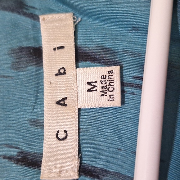 Cabi 100% Silk Medium Serene Blouse blue ombre sleeveless tiered - Picture 3 of 6